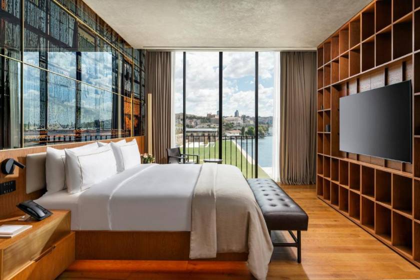 Rixos Tersane Istanbul - Two-Bedroom Family Room with Partial Sea View