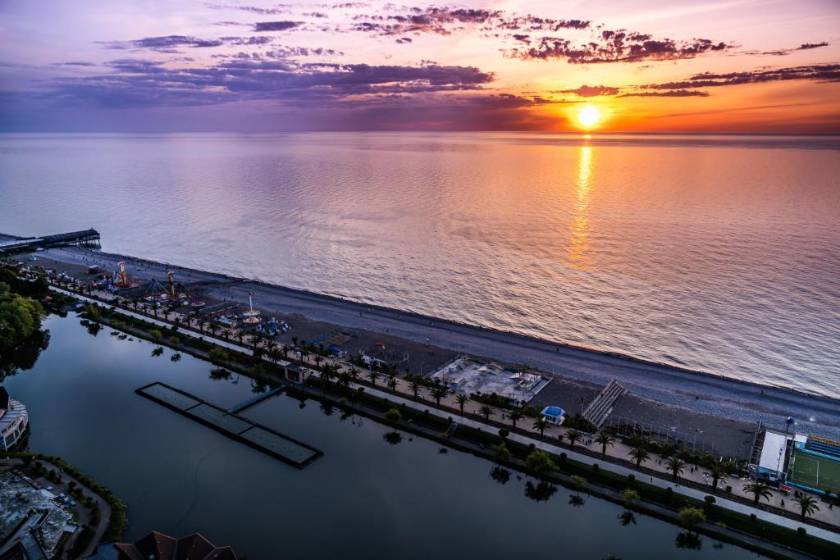 Alliance Palace Batumi - facade