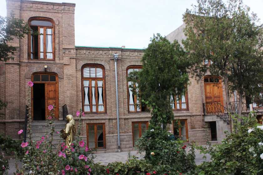 خانه پروین اعتصامی