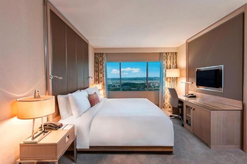 Renaissance Polat Istanbul - Executive King Room with City View
