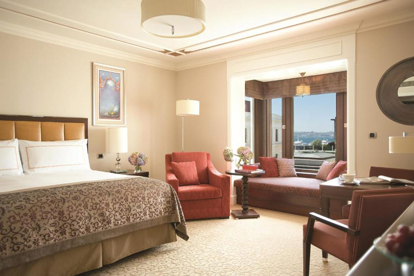 Four Seasons Hotel At The Bosphorus Istanbul - Deluxe Room King Bed