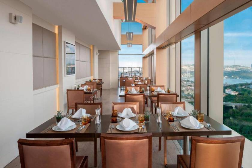 Renaissance Istanbul Polat Bosphorus Hotel - restaurant