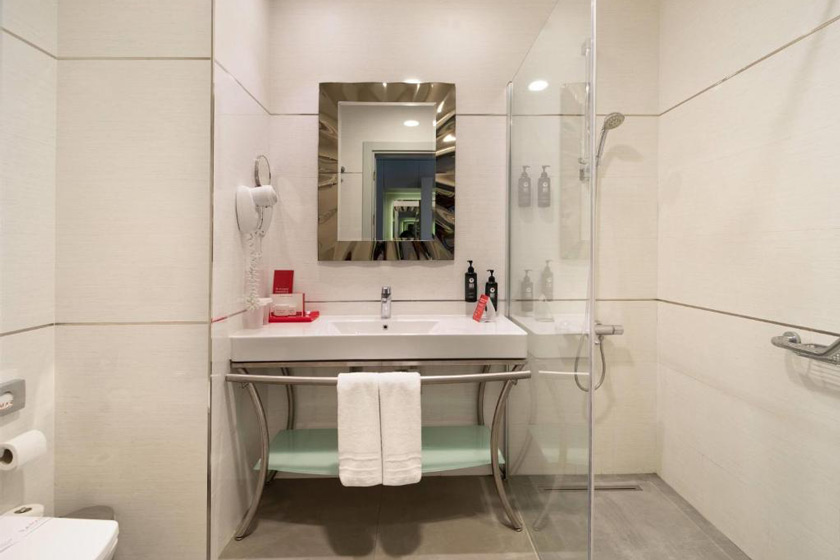 Ramada Plaza by Wyndham Istanbul Atakoy Istanbul - Standard Triple Room