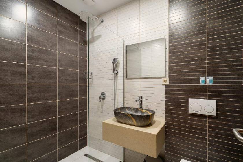 Cozy Loft Hotel - Double Room with Balcony