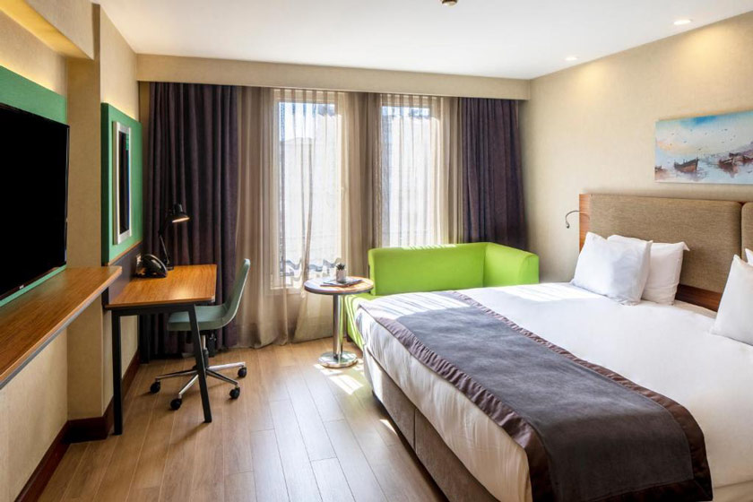 Holiday Inn Sisli Hotel Istanbul - Deluxe King Room - Non-Smoking