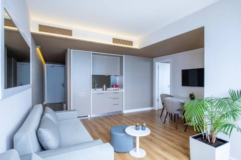 Alliance Palace Batumi - Family Suite