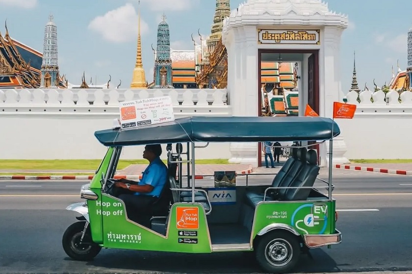تاکسی در تایلند. منبع عکس: وبسایت Onemoredestination.Com. عکاس: نامشخص