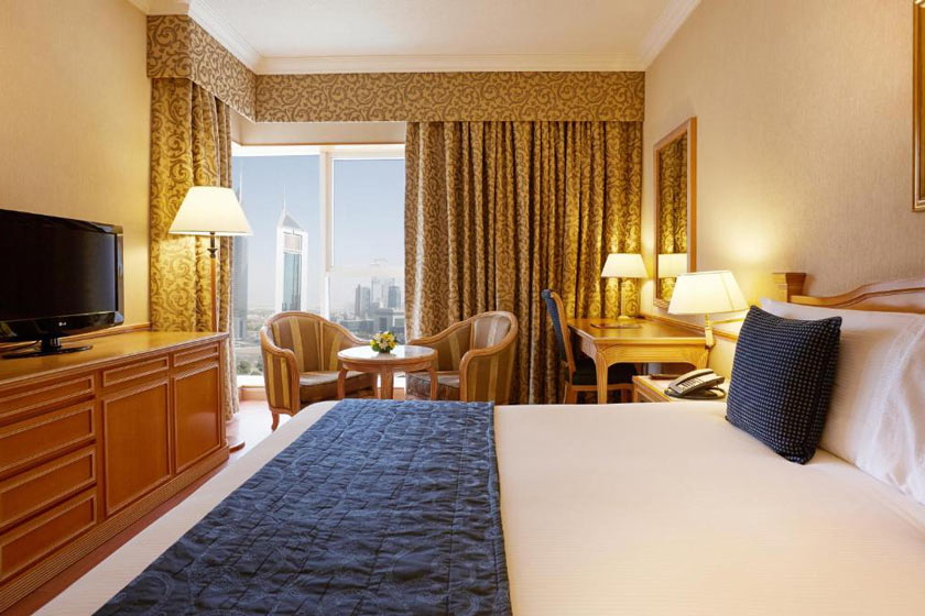 Millennium Plaza Downtown Dubai - Deluxe Room with Sheikh Zayed Road View