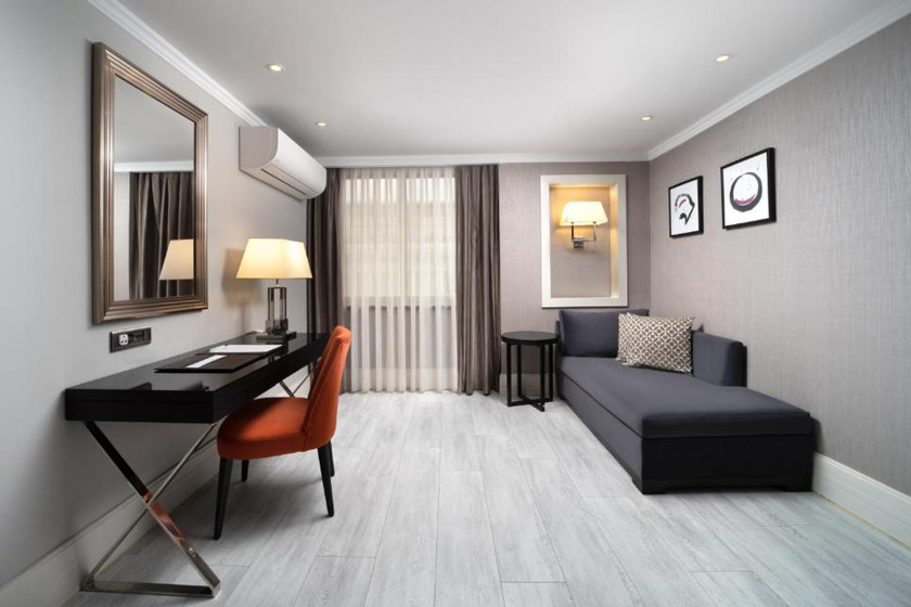 Mercure Istanbul Bomonti Istanbul - Deluxe King or Twin Room