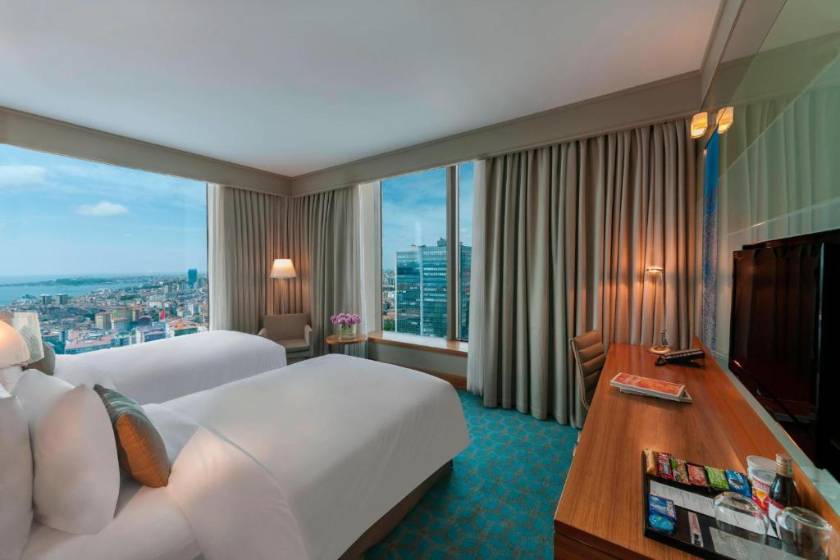 Renaissance Istanbul Polat Bosphorus Hotel - Deluxe Twin Room with Bosphorus View