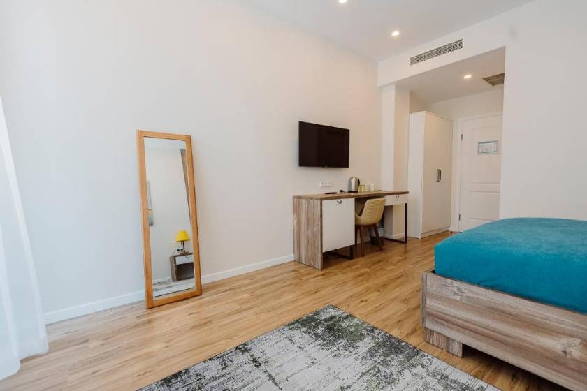 Boulevard Hotel Batumi - Queen Room with Garden View