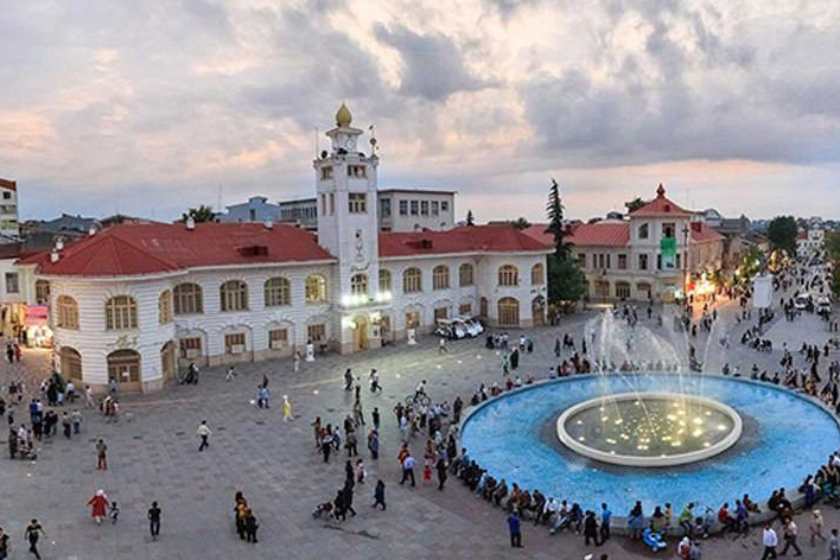 میدان شهرداری رشت