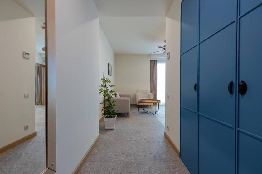 MiraMar Luxury Residences - One-Bedroom Apartment