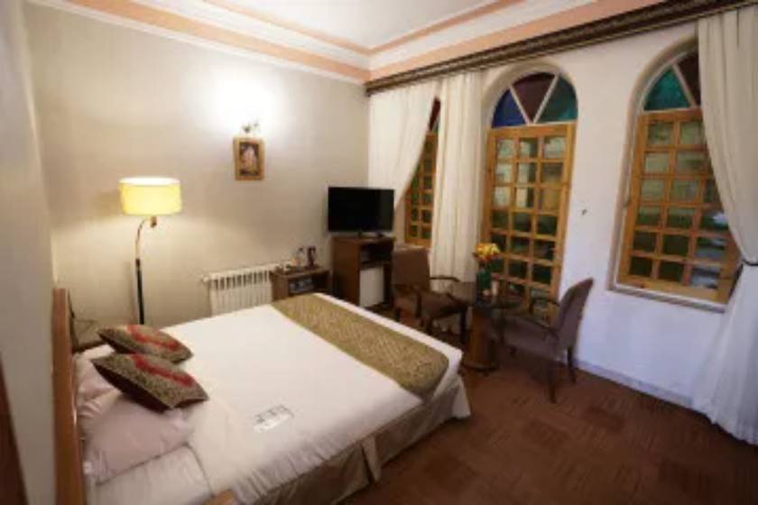 هتل صفائیه یزد - اتاق یک تخته هتل باغ