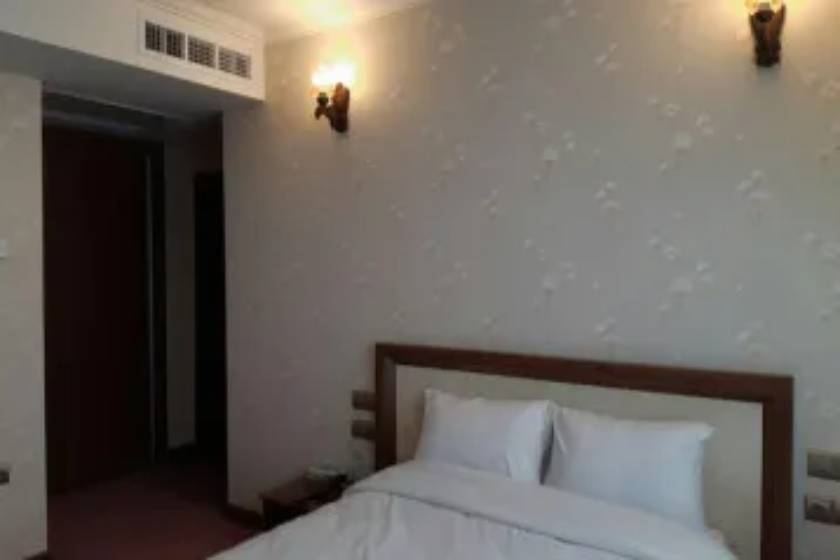 هتل شهرزاد لاهیجان - اتاق دوتخته دبل سان رایز (اقامت با صبحانه)