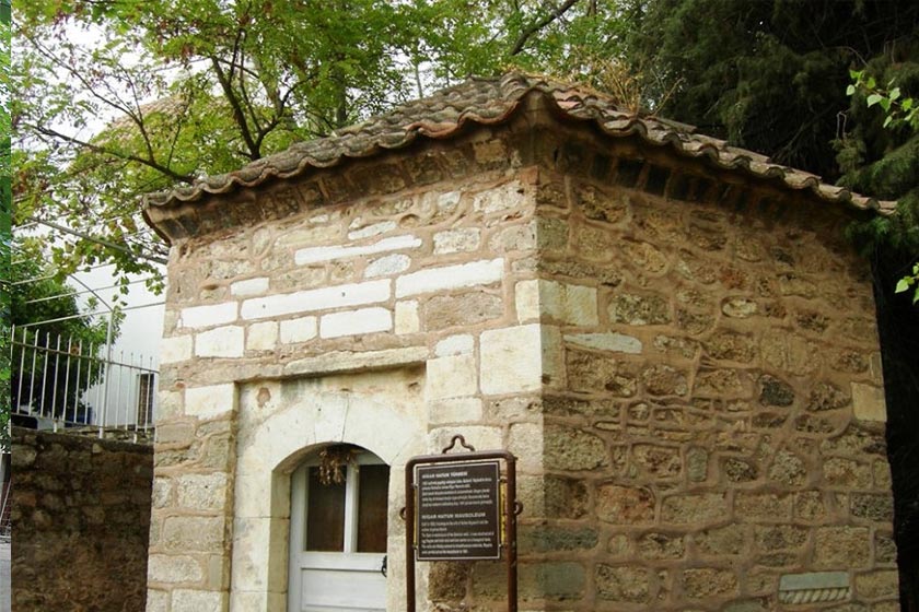 مقبره نگار خاتون 