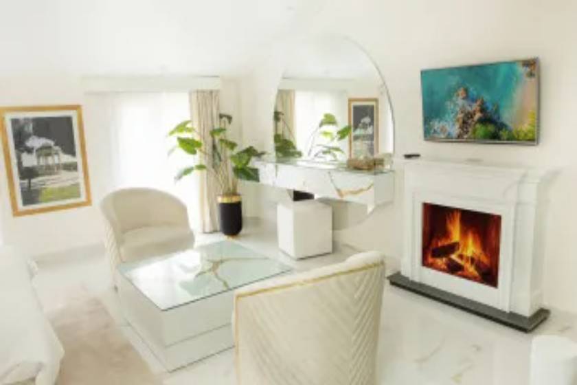 هتل آپارتمان تاج محل تهران - سوئیت دوتخته سیگنچر (اقامت با صبحانه)