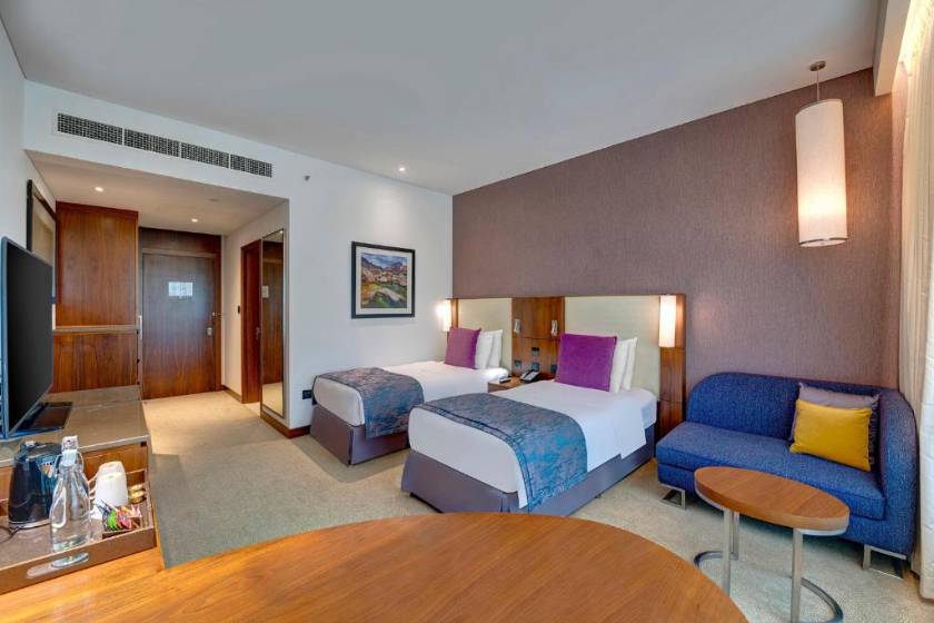 Crowne Plaza Muscat OCEC by IHG - Premium Twin Room with Garden View and Lounge Access