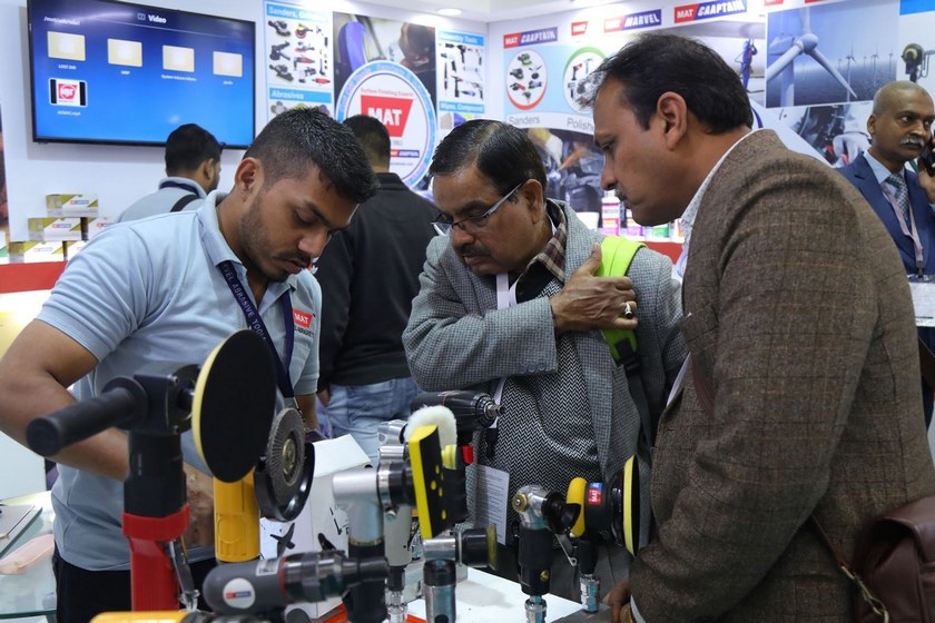 نمایشگاه قطعات و فناوری خودرو در دهلی