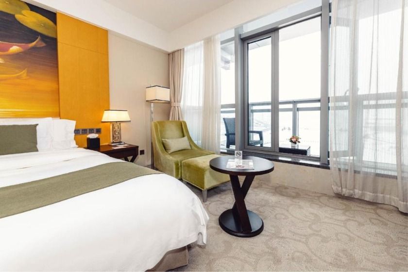Hotels & Preference Hualing Tbilisi - King Room with Balcony