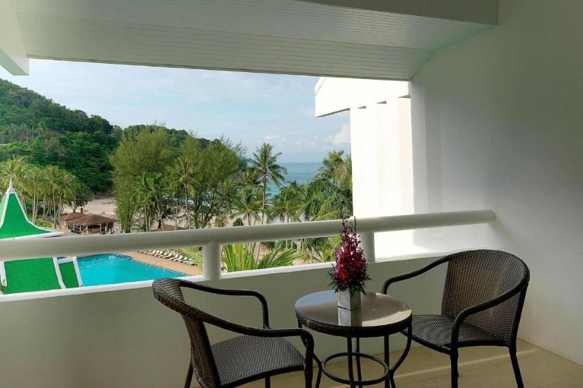 Le Meridien Phuket Beach Resort  Phuket - Deluxe Pool View, Guest room, 2 Twin/Single Bed(s), Balcony