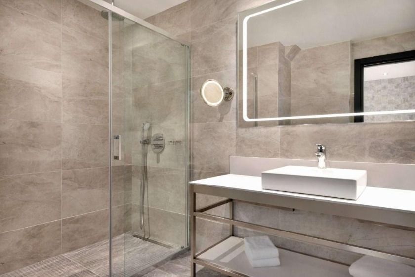 Wyndham Grand Tbilisi - Deluxe King Room