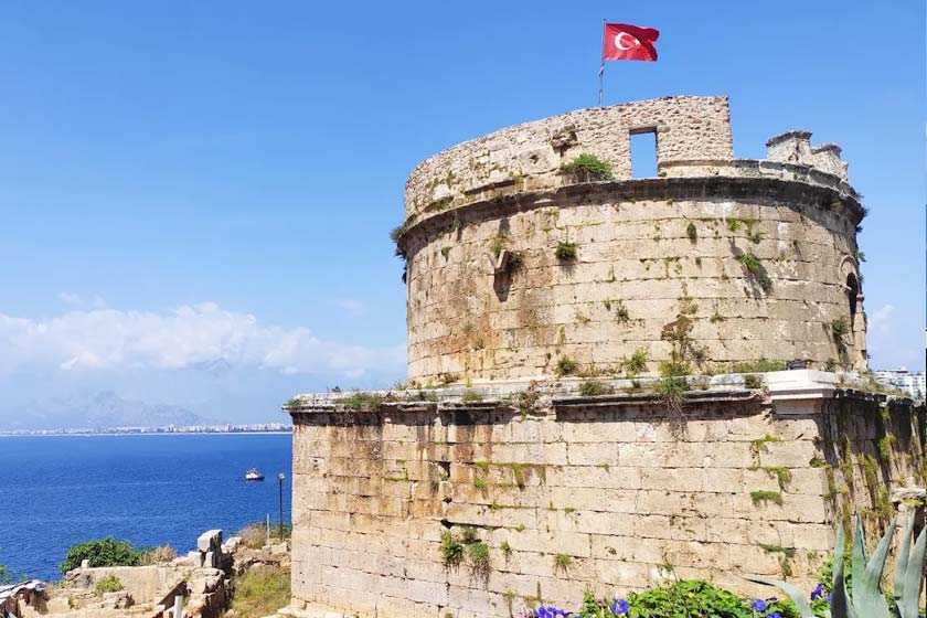 قلعه رومی آنتالیا 