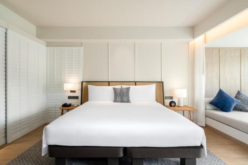 SAii Laguna Phuket - Ocean Front 1 King Bed