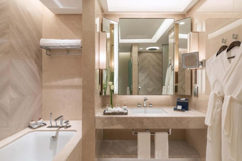 Taj Exotica Resort & Spa The Palm Dubai - Luxury Sea View Room King Bed