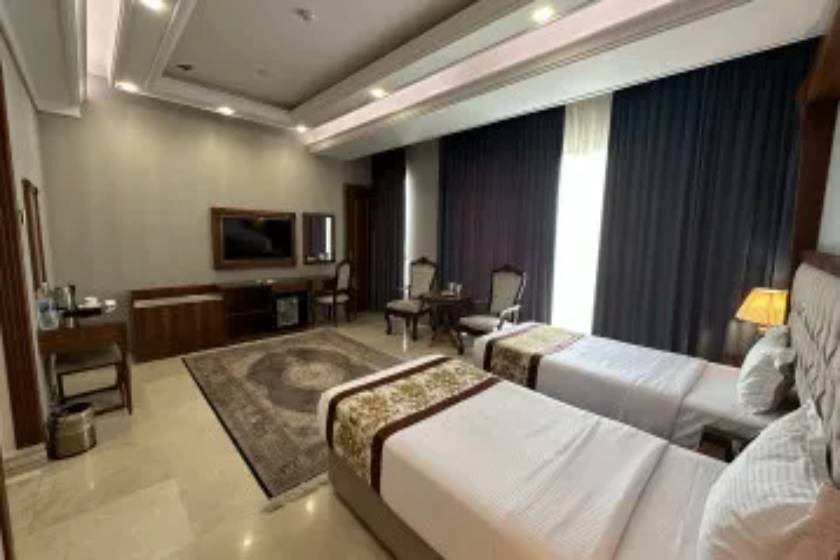 هتل ویستریا تهران - اتاق دوتخته کینگ تویین بدون تراس (اقامت با صبحانه)