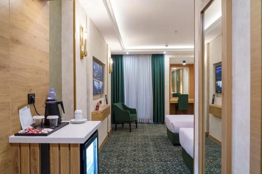 هتل کوثر اصفهان - اتاق سه تخته دیلاکس (ساختمان اصلی)