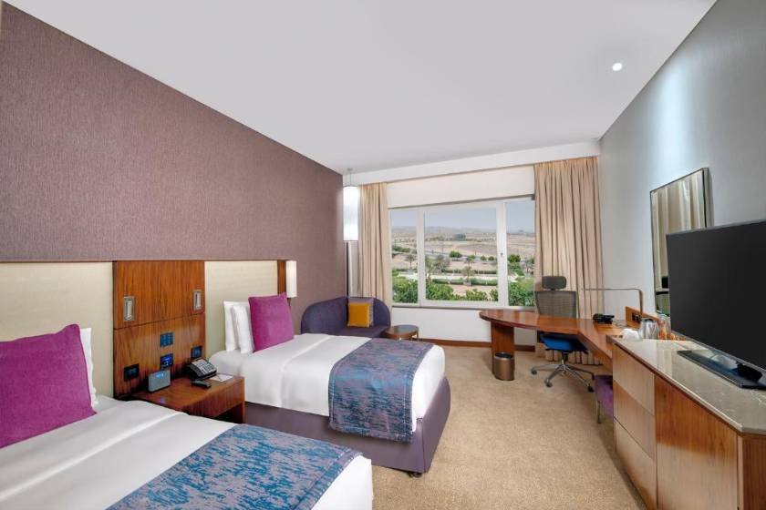 Crowne Plaza Muscat OCEC by IHG - Premium Twin Room with Mountain View and Lounge Access