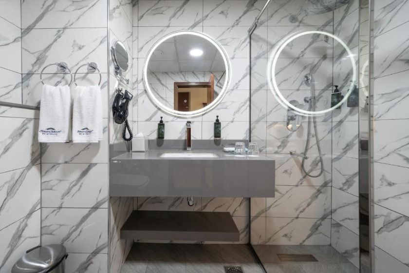 Howard Johnson Bur Dubai - Junior Suite