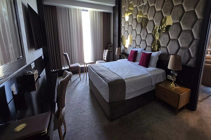 هتل چمران شیراز - آپارتمان زمرد