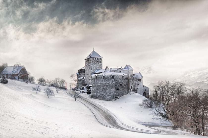 چرا لیختن اشتاین فرودگاه ندارد و چطور به آنجا سفر کنیم؟