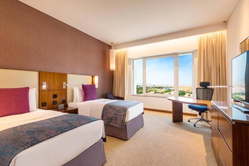 Crowne Plaza Muscat OCEC by IHG - Premium Twin Room with Garden View and Lounge Access