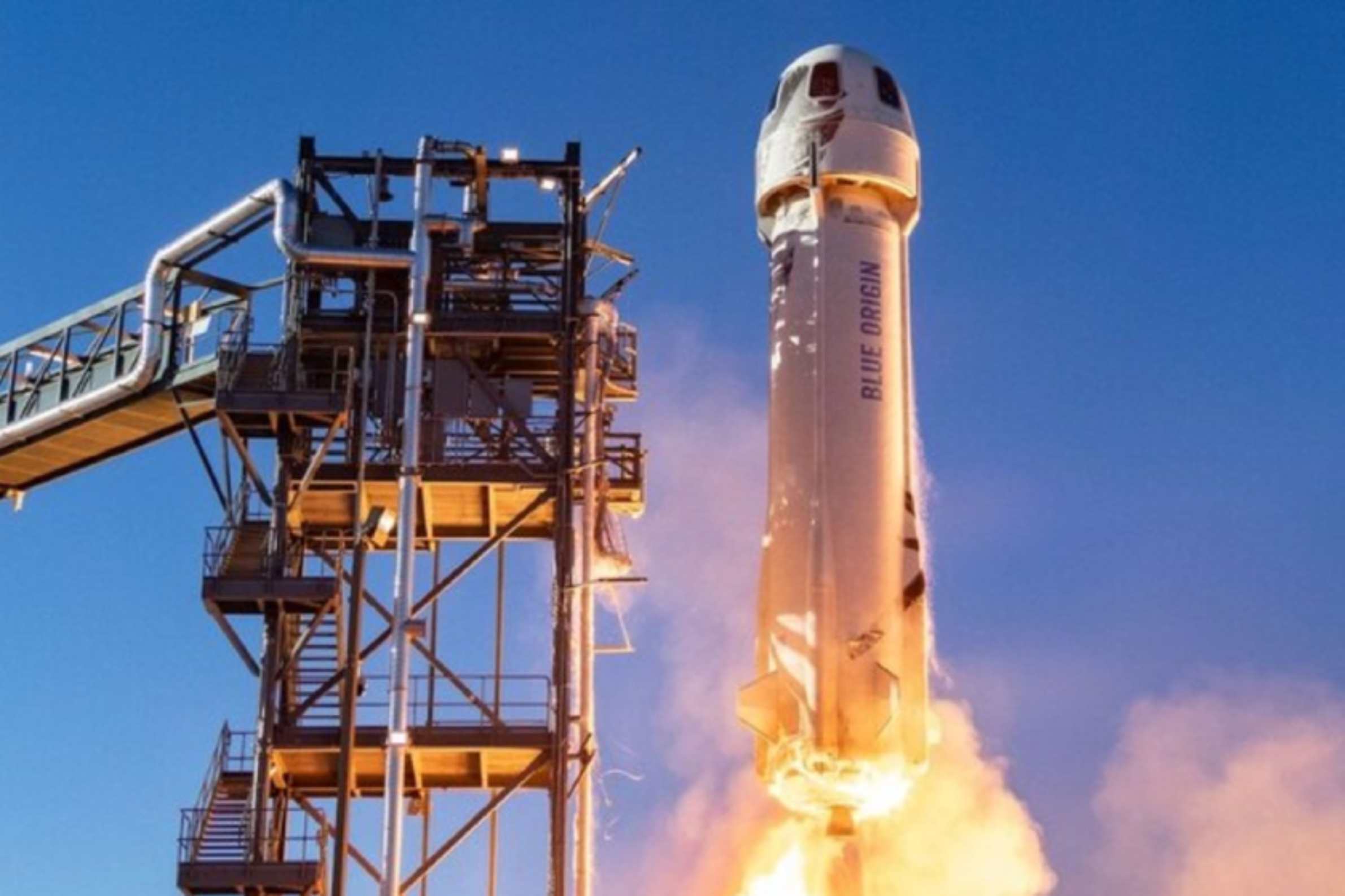 ۶ گردشگر به فضا فرستاده شدند