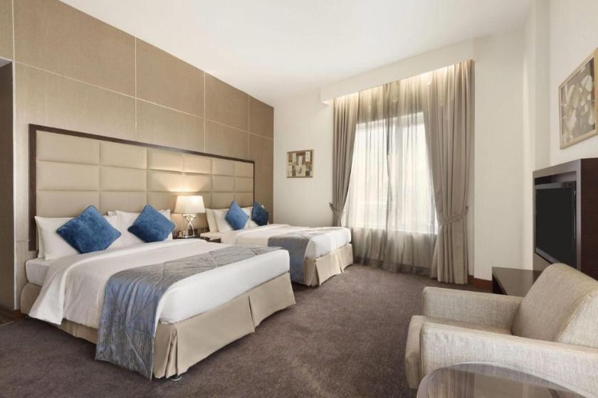 Howard Johnson Bur Dubai - Junior Suite