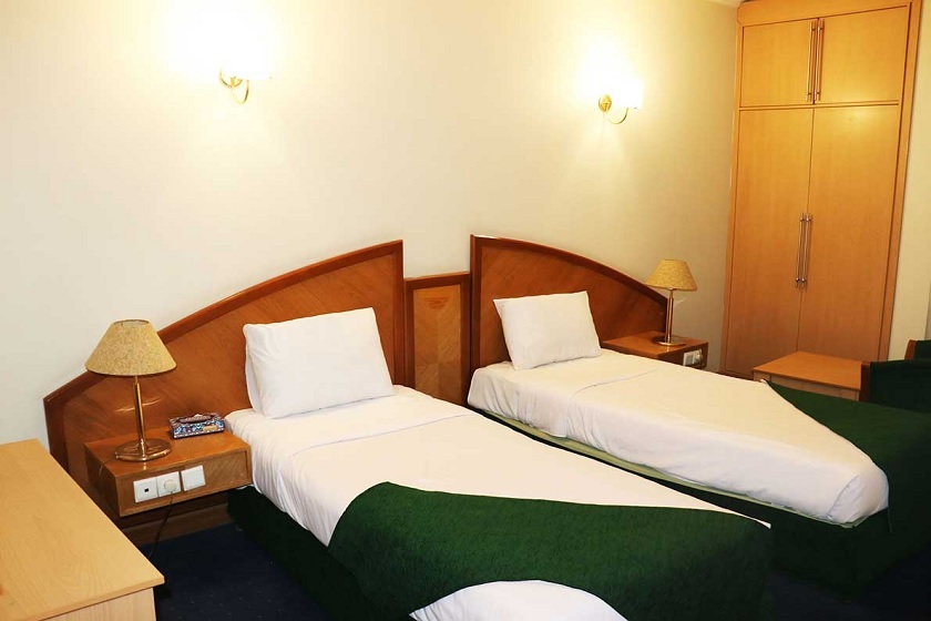 هتل پارس شیراز - اتاق دو تخته توئین