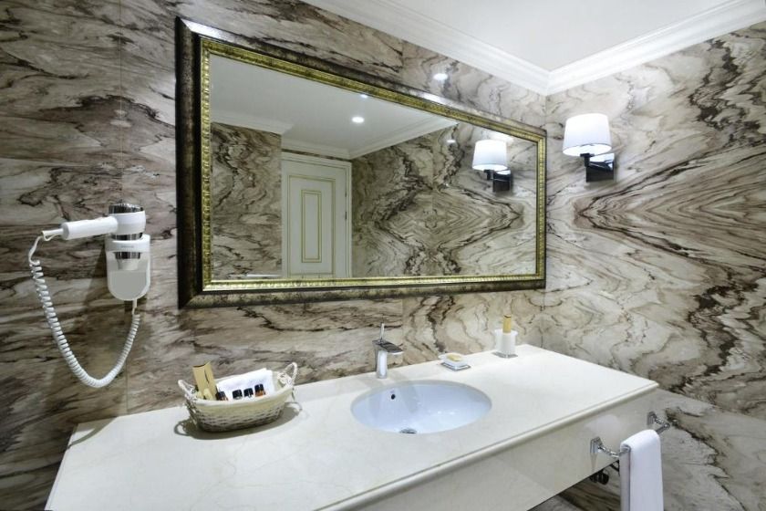 Ambassadori Tbilisi Hotel Tbilisi - Premier King Room