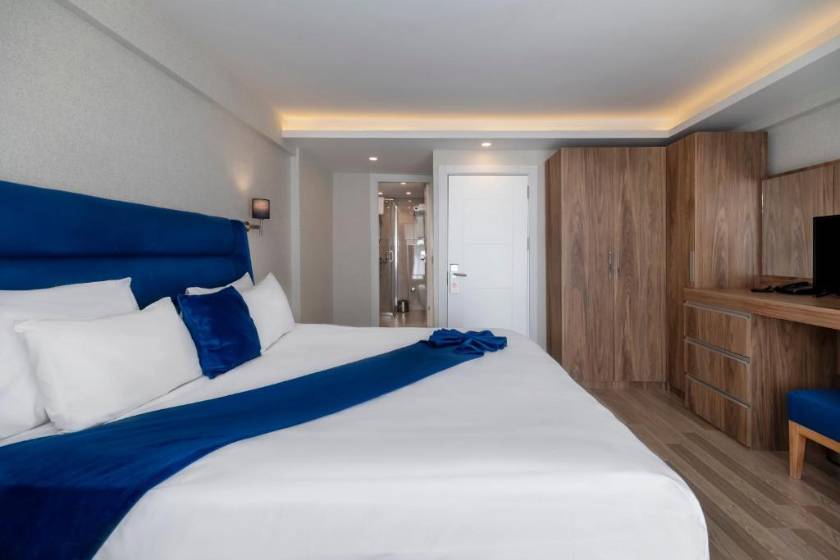 Union Hotel Port - Annex Building-NO Lift-Floor 4-5