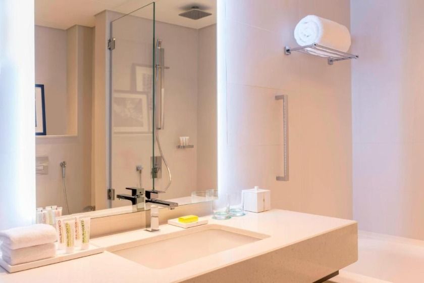 Le Royal Meridien Beach Resort & Spa Dubai - Super Deluxe, Guest room, 2 Twin/Single Bed