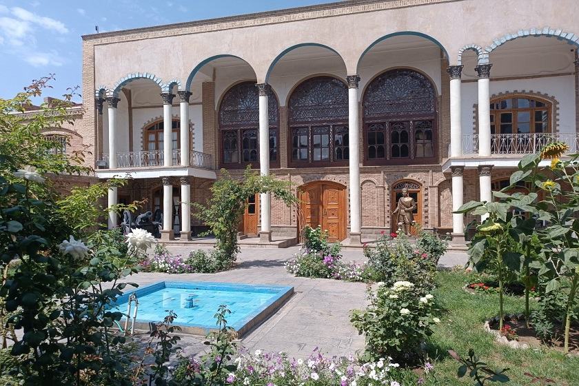حیاط خانه مشروطه تبریز. منبع عکس: نشان. عکاس: ارسطو