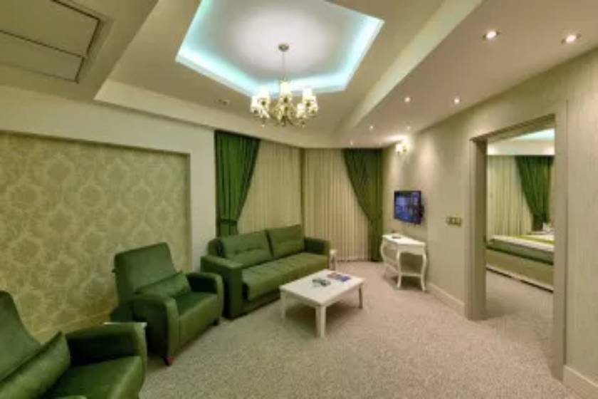 هتل ارگ جدید یزد - سوئیت یک خوابه دو نفره (اقامت با صبحانه)