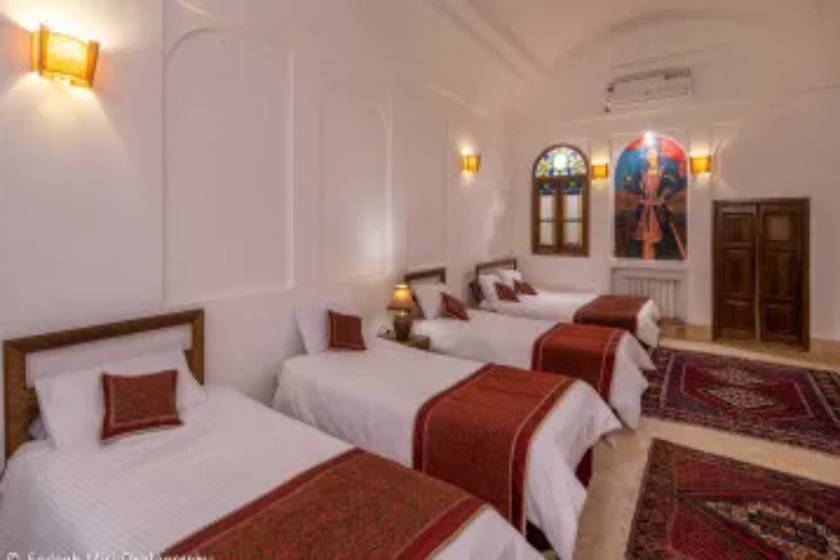 هتل موزه فهادان یزد - اتاق پنج تخته