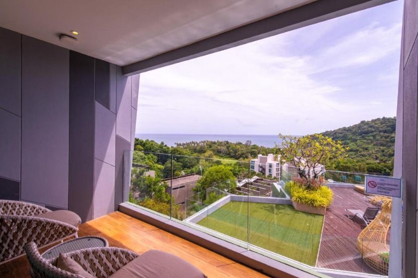 Crest Resort & Pool Villas SHA Extra Plus Phuket - Deluxe Seaview