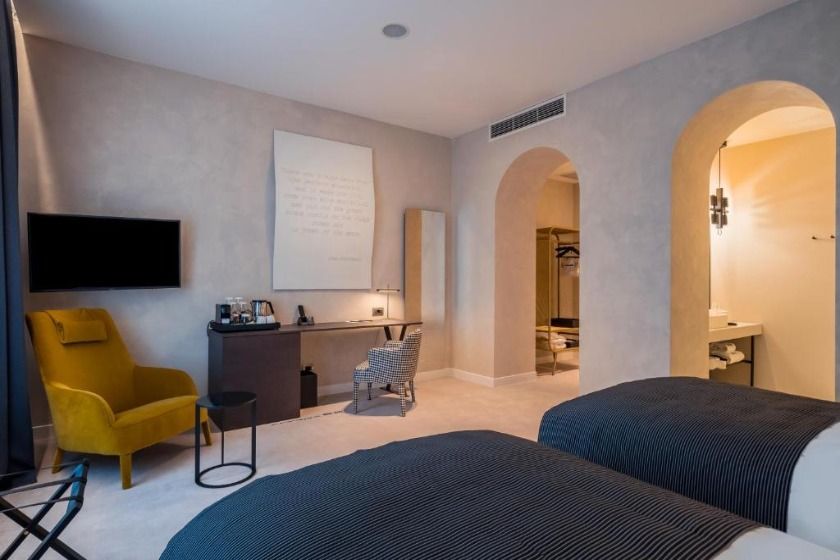 Monograph Freedom Square Tbilisi - Standard Twin Room