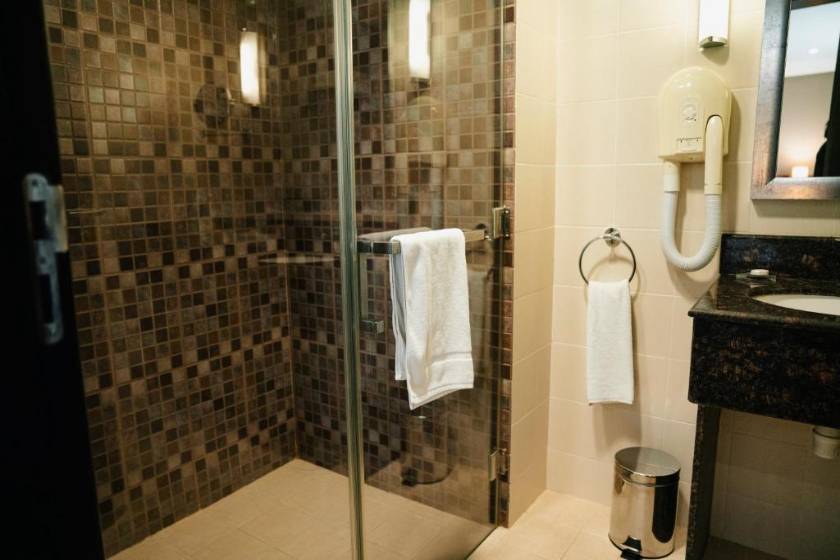 Best Western Premier Muscat - Superior King Room - Smoking