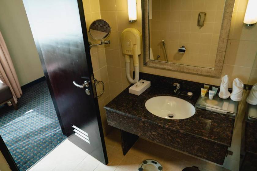 Best Western Premier Muscat - Superior King Room with City View - Smoking