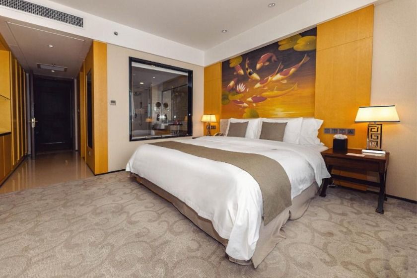 Hotels & Preference Hualing Tbilisi - King Room with Balcony